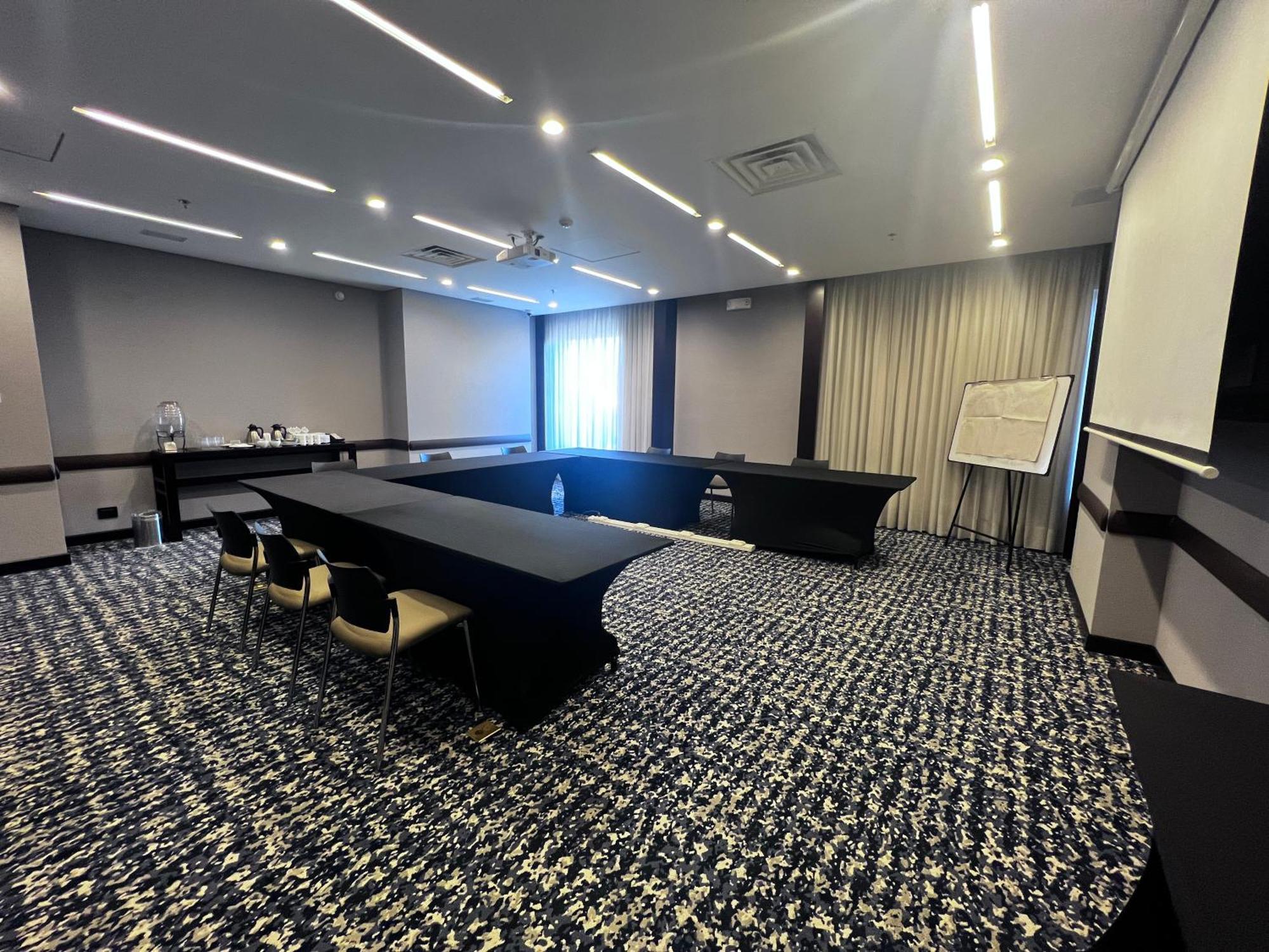 Holiday Inn Bogota Airport By Ihg Ngoại thất bức ảnh