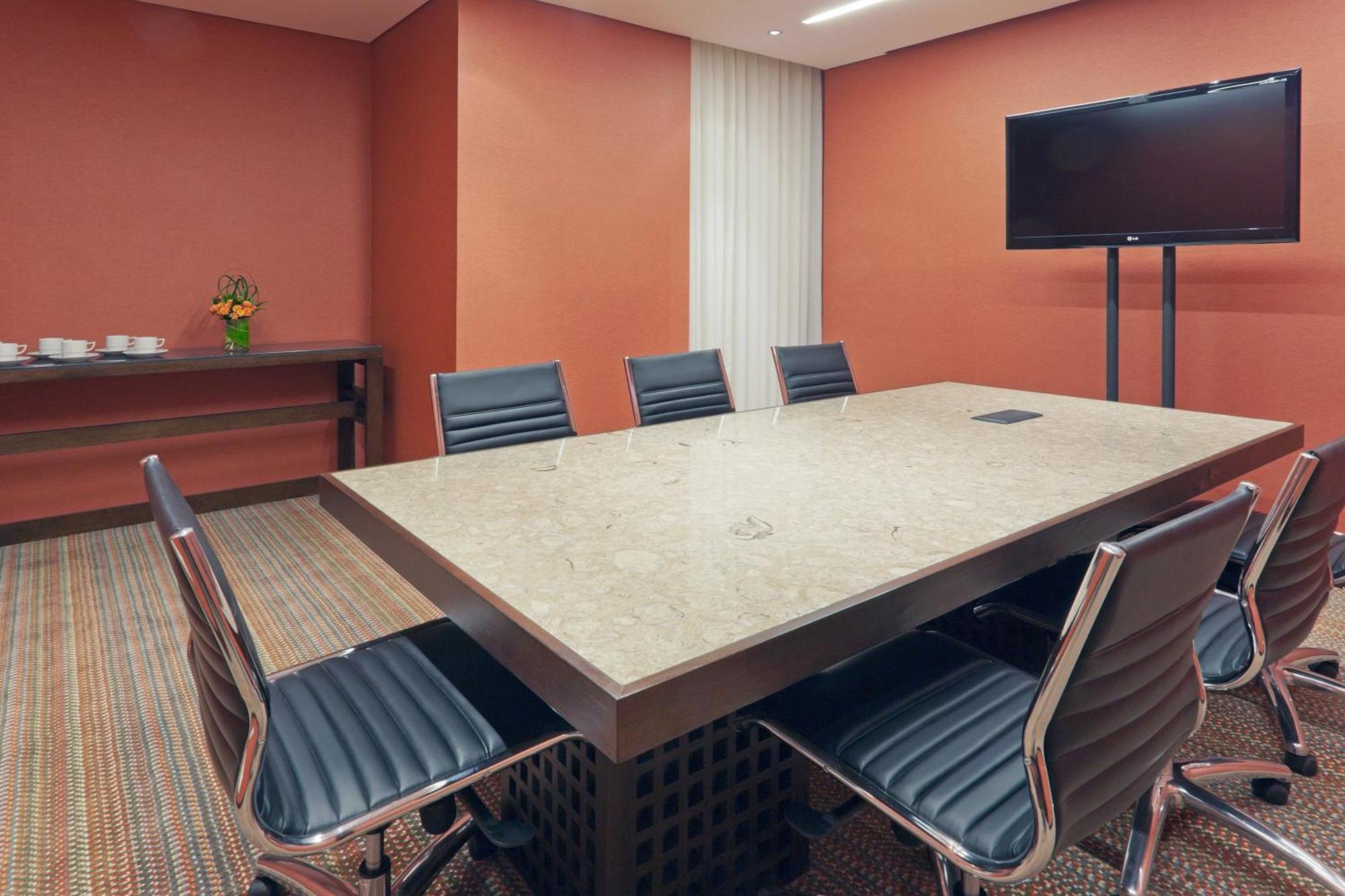 Holiday Inn Bogota Airport By Ihg Ngoại thất bức ảnh